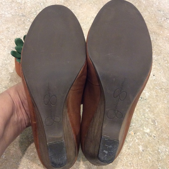 JESSICA SIMPSON TAN LEATHER WEDGE HEELS - Picture 6 of 7